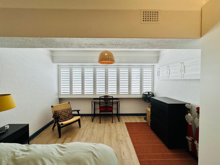 3 Bedroom Property for Sale in Sea Point Western Cape